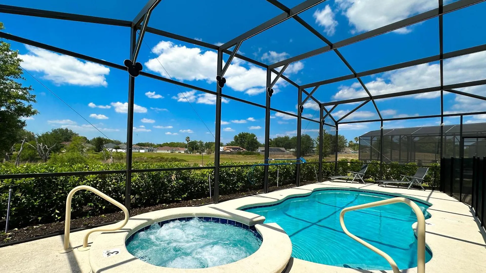 Holiday home House Wtheaterpoolspagame Room In A Resort Davenport