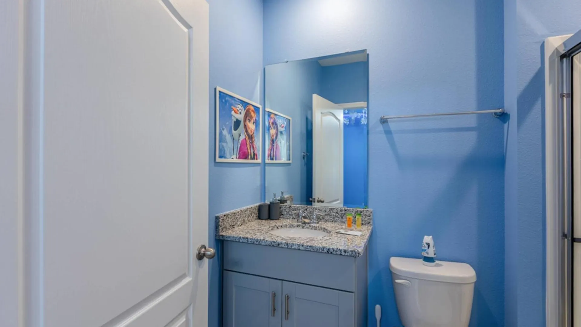 House Wtheaterpoolspagame Room In A Resort Davenport United States